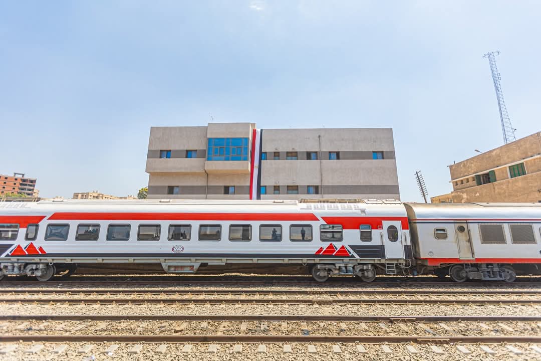 أبراج الإشارات الرئيسية بمحطات قطار الزقازيق والإسماعيلية والفردان غرب.. تدخل الخدمة