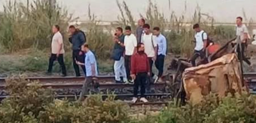 مصرع سائق جرار زراعي فى حادث تصادم قطار أثناء عبوره مزلقان بالبحيرة