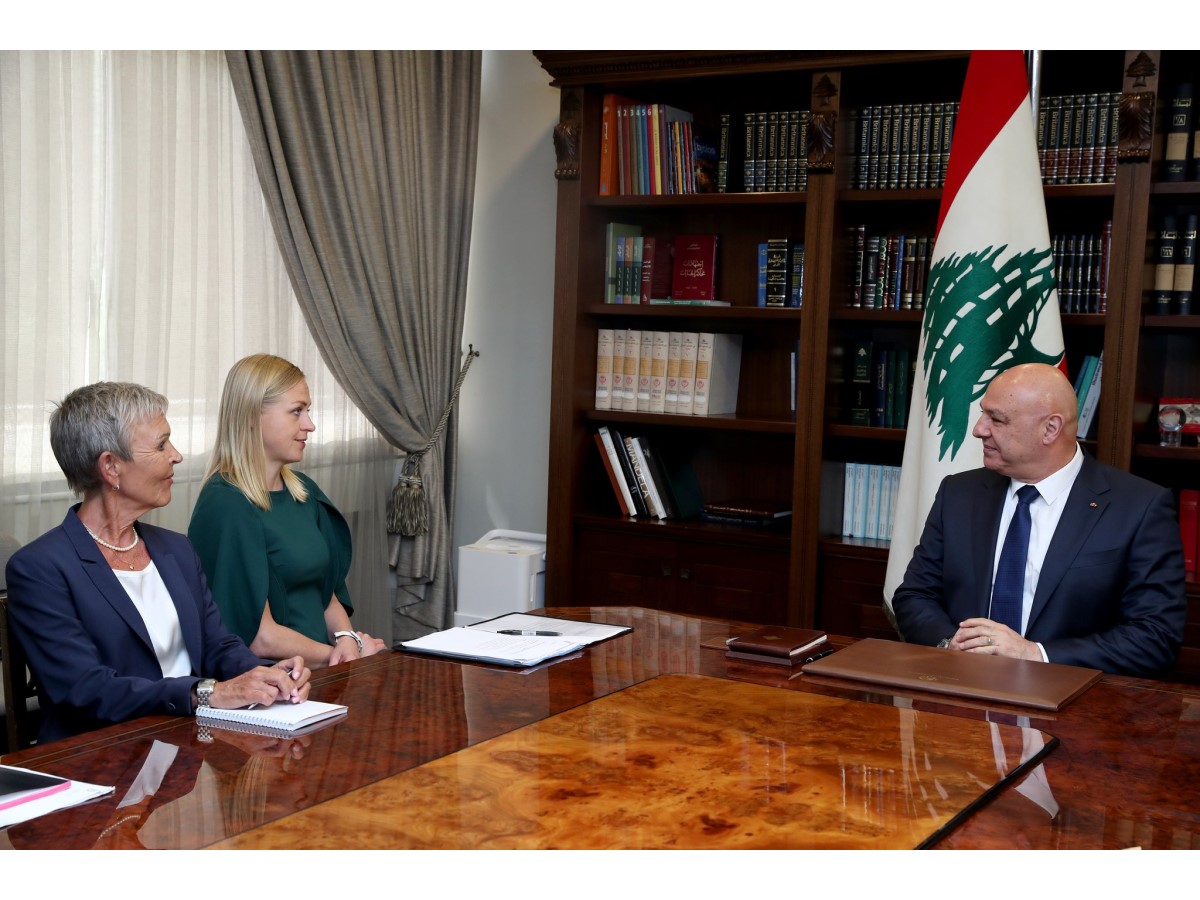 الرئيس اللبناني .. يؤكد تمسكه ببقاء قوات اليونيفيل في بلاده