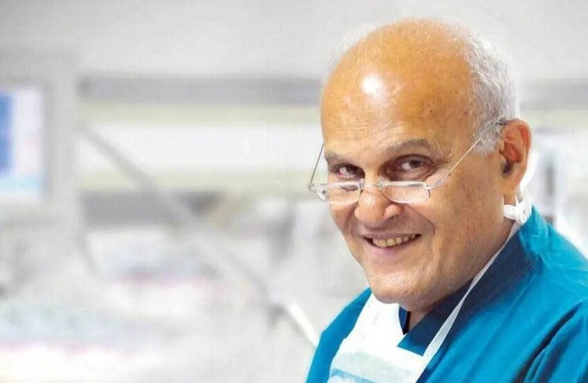 تكريم طبيب القلوب مجدى يعقوب.. بمنحه مفتاح مدينة أسوان - الخبر لايف