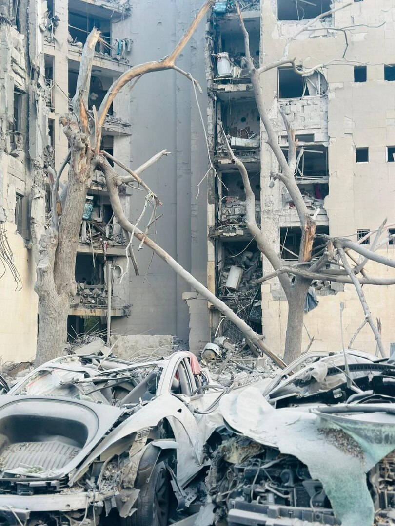 دمار كبير ببئر سبع الإسرائيلية جراء الضربة الصاروخية الإيرانية