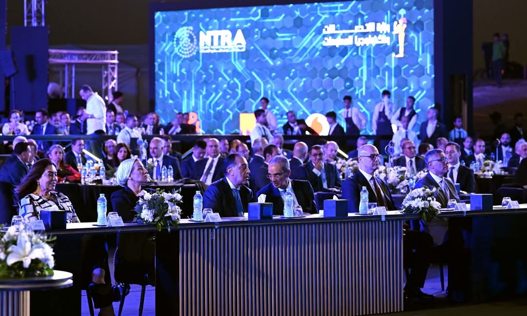 وزير الاتصالات يتحدث عن إطلاق خدمات الجيل الخامس للهاتف المحمول