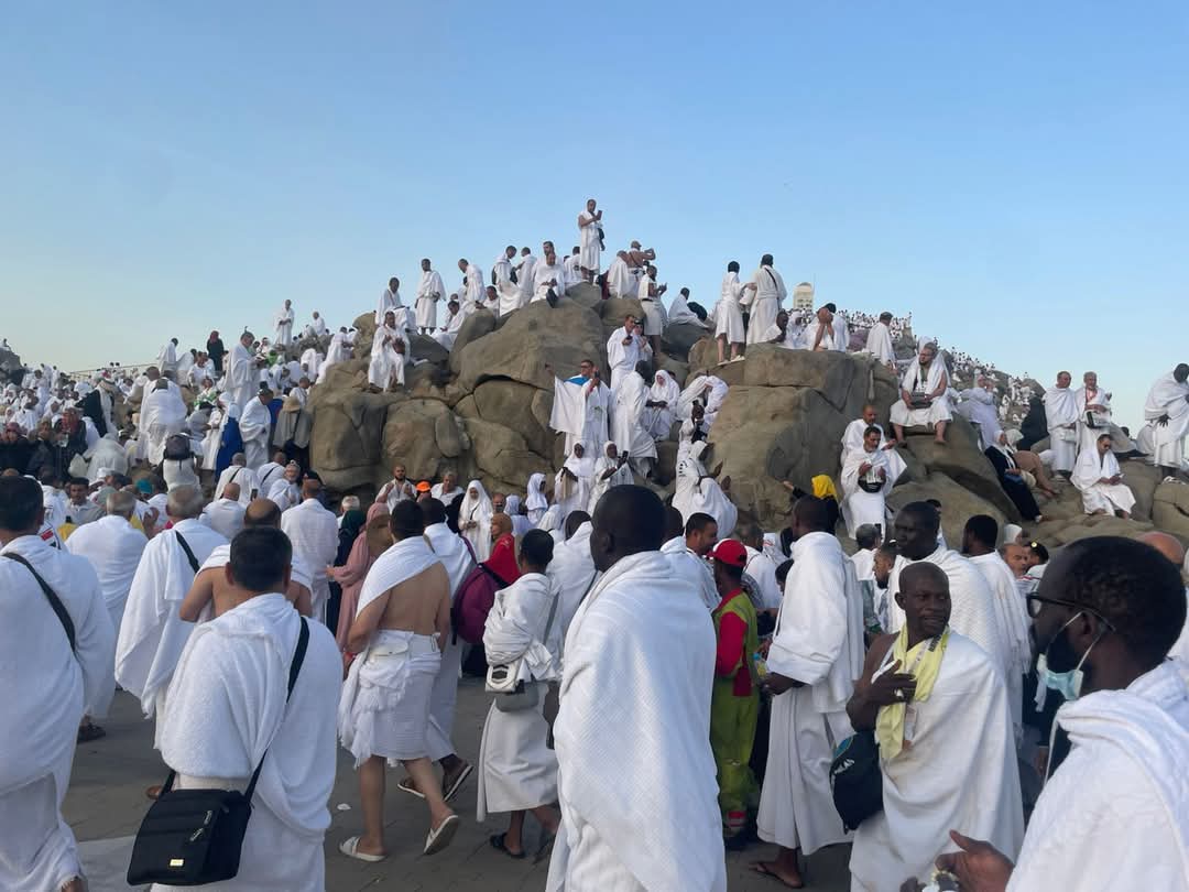 لبيك اللهم لبيك" .. تلبية يرددها أكثر من مليونى حاج على صعيد عرفات الطاهر