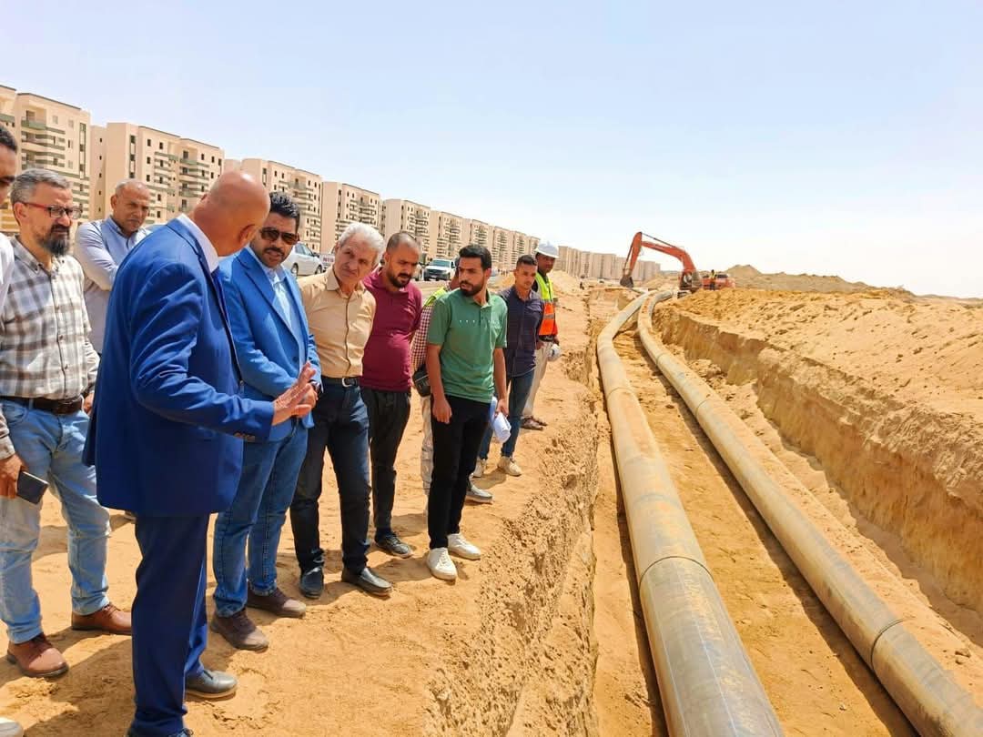 خطوط مياه شرب وصرف صحي ومحطة محولات كهرباء وطرق بالعبور الجديدة