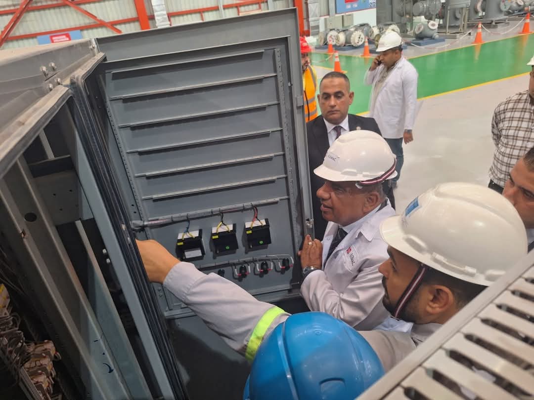 وزير الكهرباء يزور مصانع شركة "اكس دى إجيماك" بالسويس 