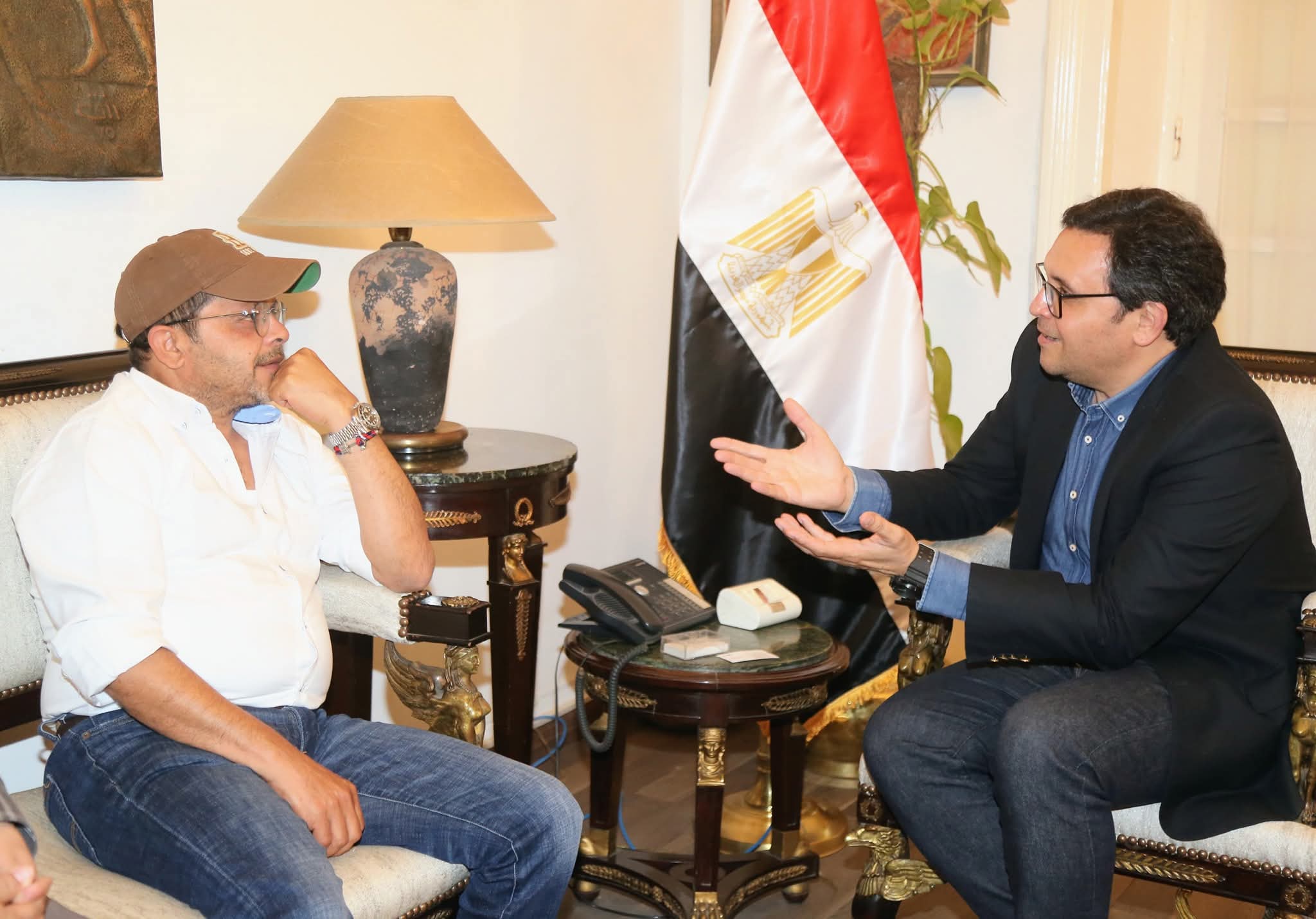وزير الثقافة يلتقى النجم محمد هنيدي