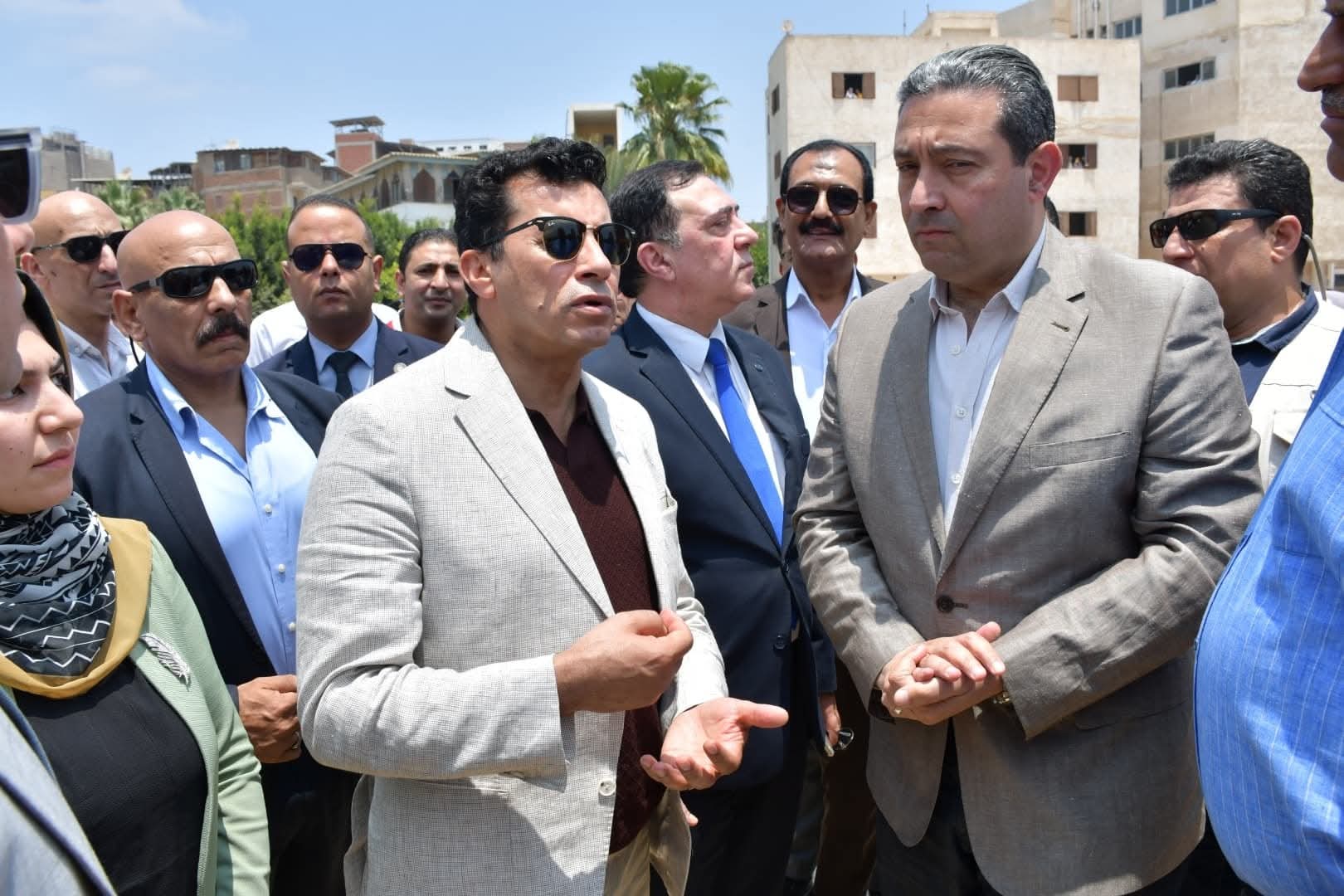 وزير الشباب والرياضة يتفقد الأعمال الإنشائية بنادى سيتى كلوب دمياط