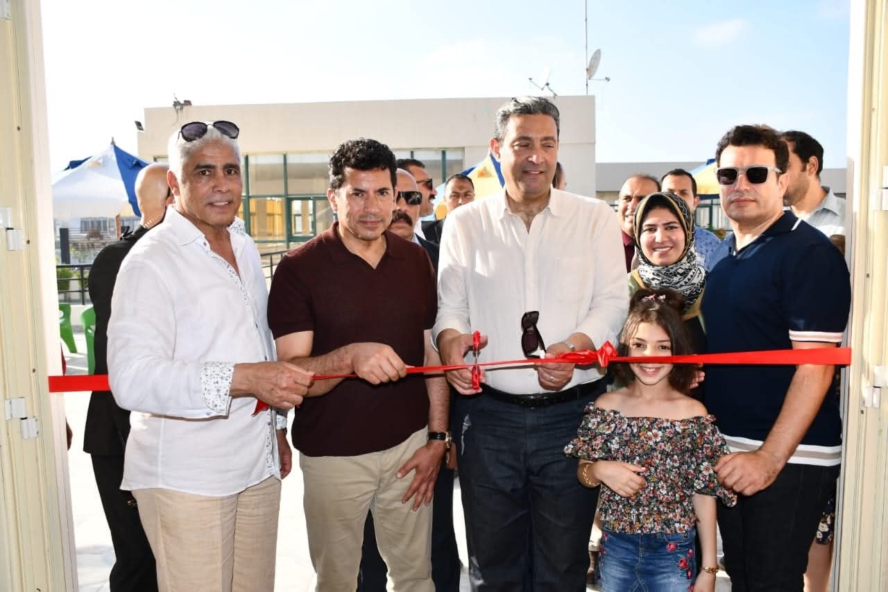 وزير الشباب يتفقد الأعمال الإنشائية والملاعب بنادي المستقبل بدمياط الجديدة