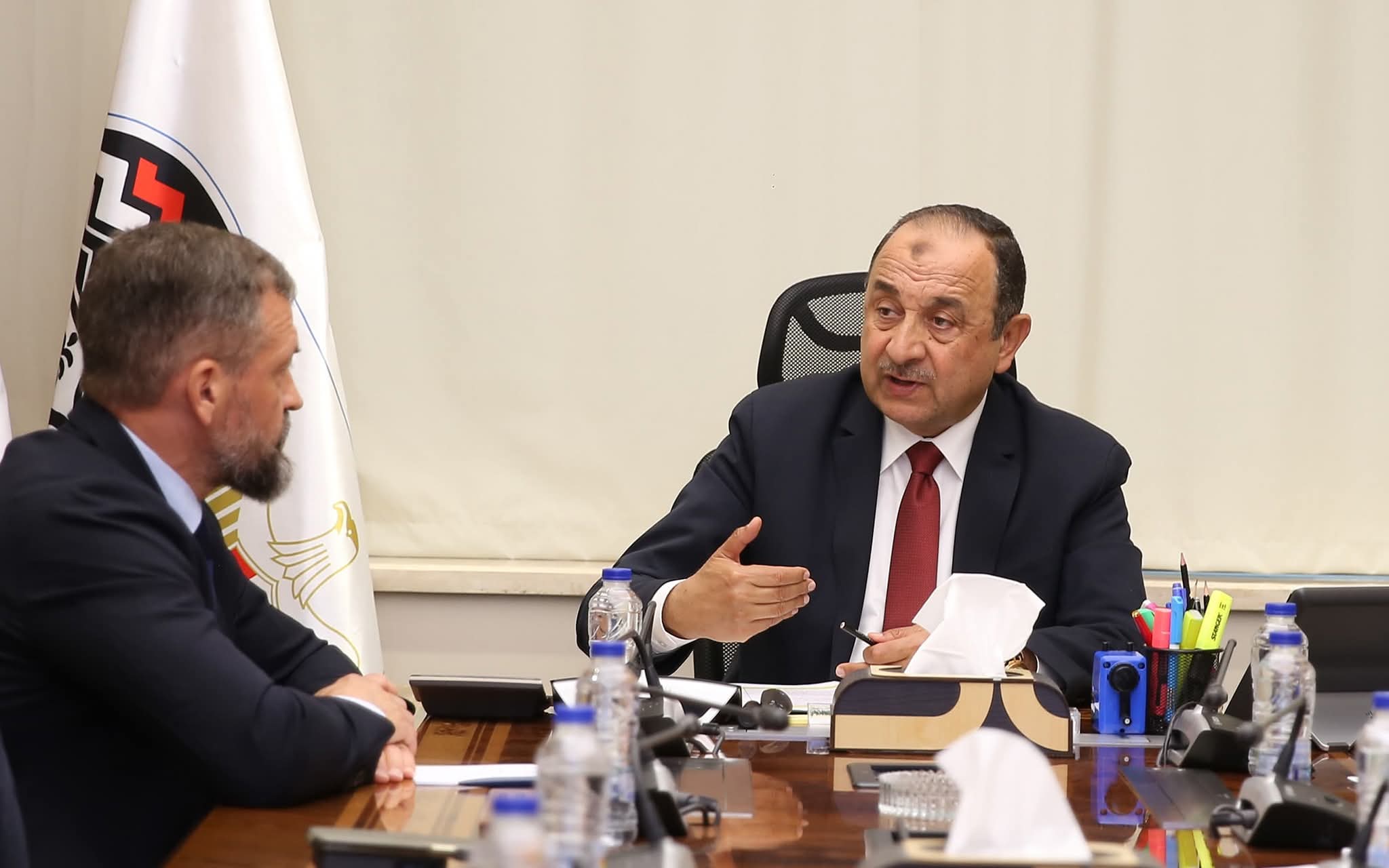 شيمى : تعزيز التعاون مع روسال الروسية لدعم الصناعة المحلية