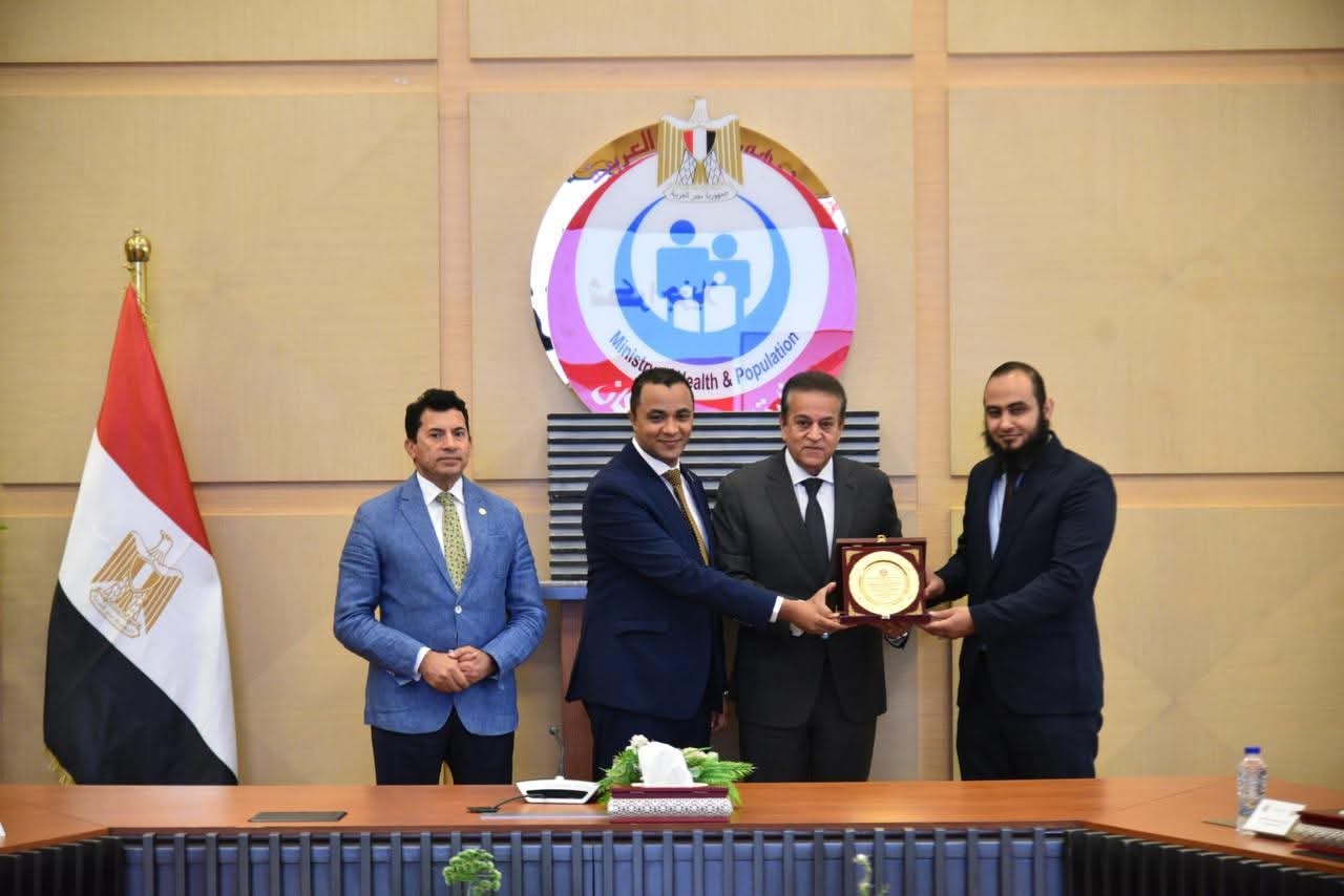 وزير الصحة:نموذج محاكاة مجلس الشيوخ..تجربة رائدة في إعداد وتأهيل الكوادر السياسية الشبابية