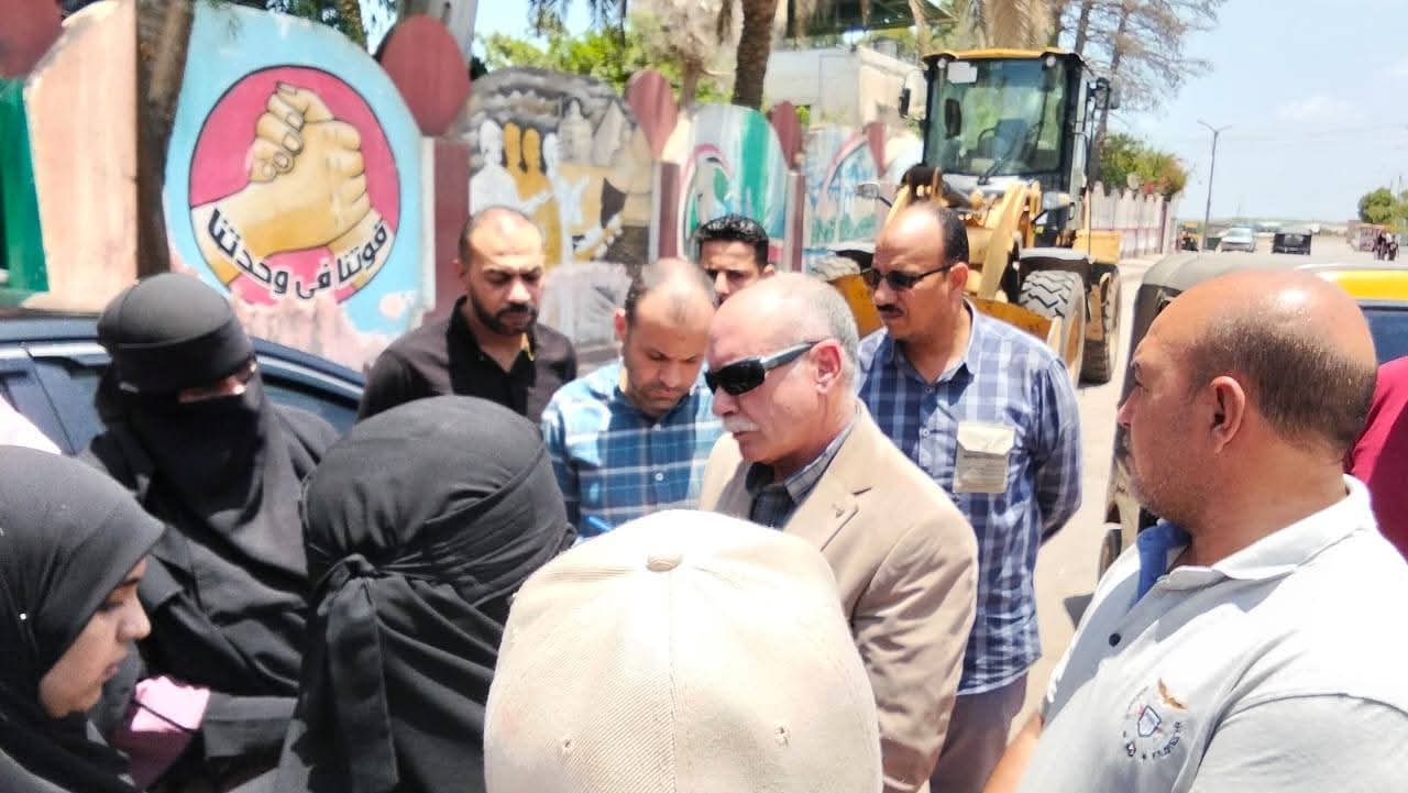 الدكرورى يفاجئ المراكز التكنولوجية بالمنزلة والمطرية 