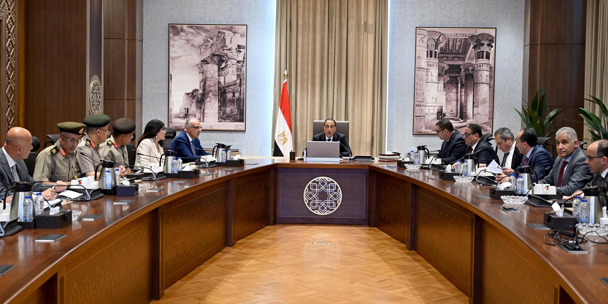 وزير البترول يبحث فى أثينا ربط حقول الغاز القبرصية بجمهورية مصر العربية