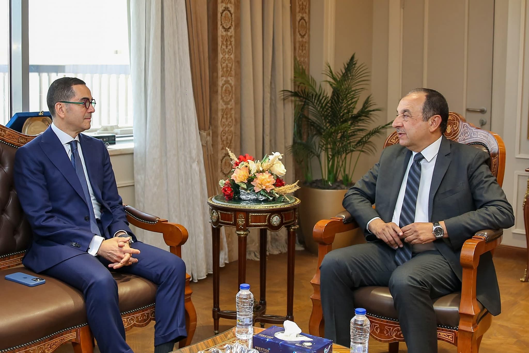 شيمى خلال لقائه الخطيب :مصانع غزل ونسيج جديدة وفق أعلى المعايير العالمية