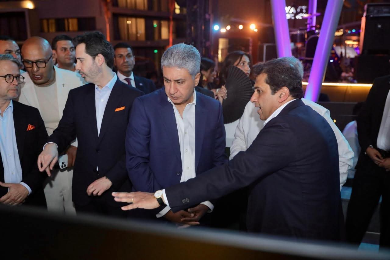 وزير السياحة يشهد افتتاح أول فندق للفنون بمصر وأفريقيا