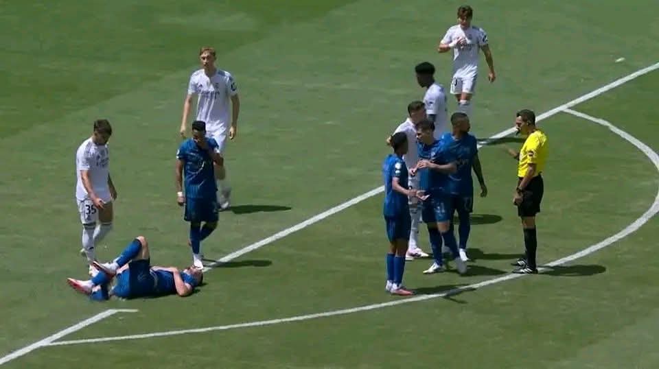 الهلال والريال.. متعة وإثارة كروية انتهت بالتعادل وضياع ضربة جزاء إسبانية