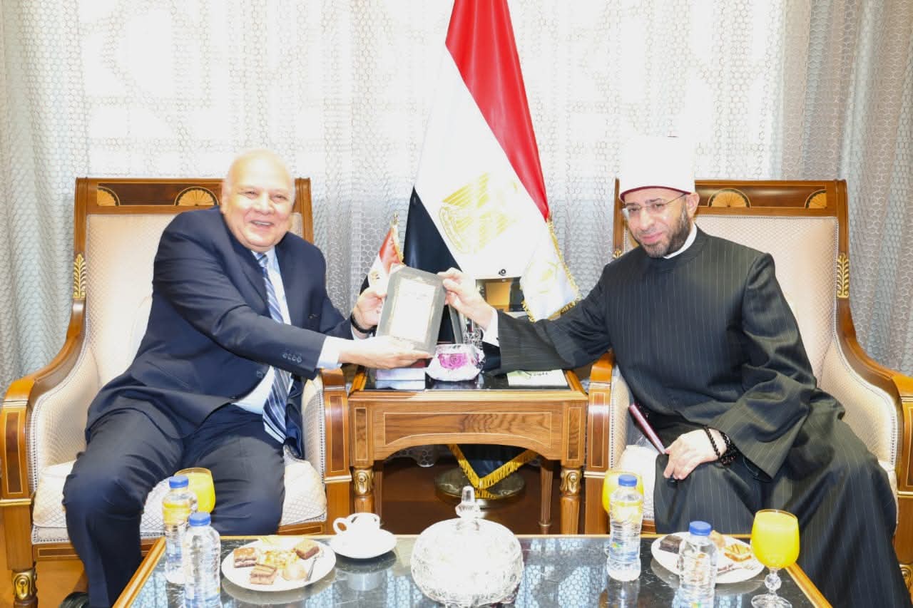 الأزهرى يبحث مع اتحاد الجامعات العربية مجابهة التطرف