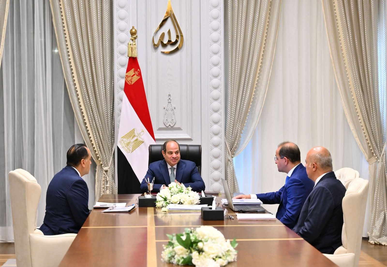 الرئيس يتابع نتائج مبادرة التسهيلات الضريبية.. ويوجه بتعزيز مخصصات الحماية الاجتماعية