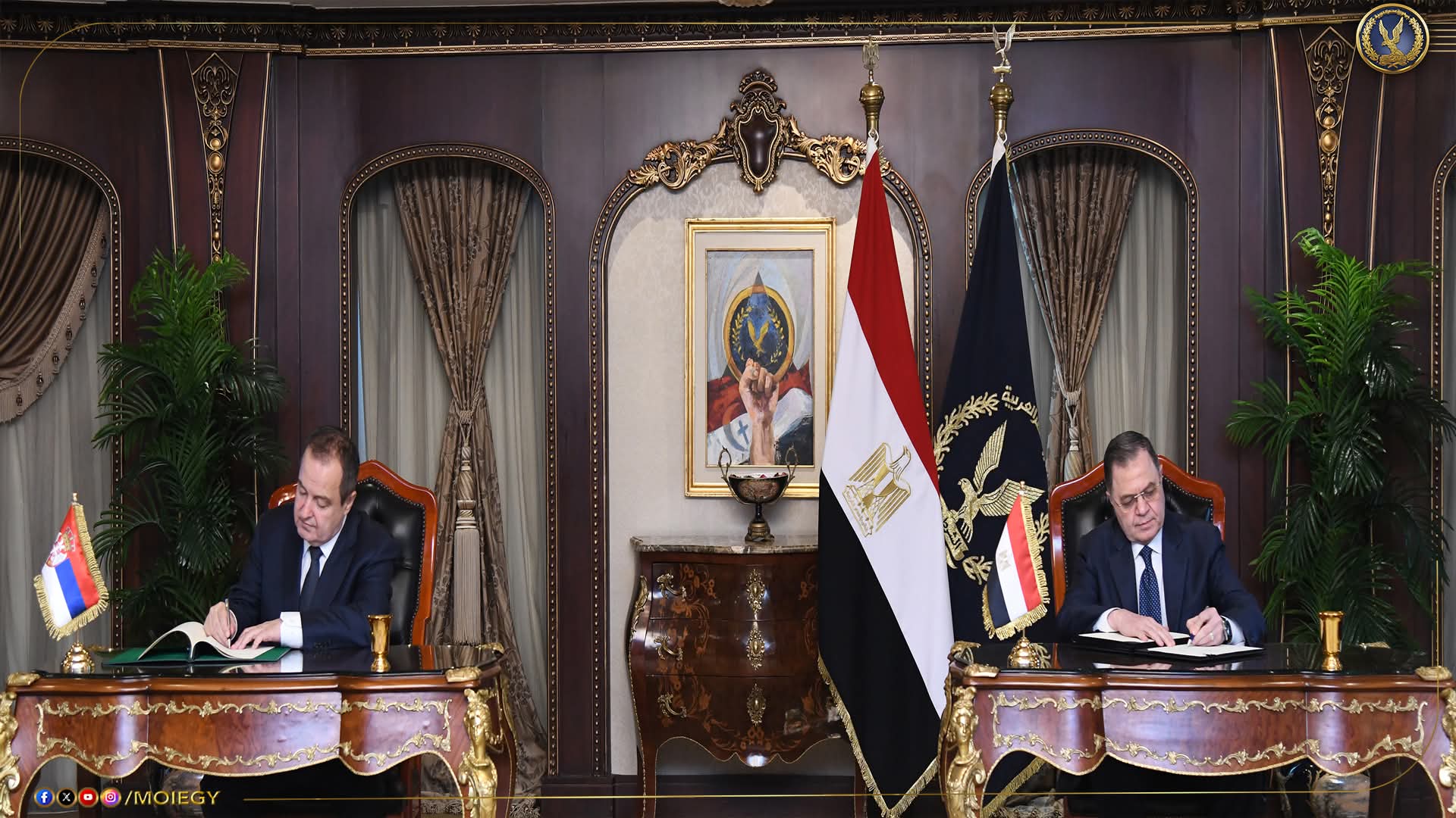 وزير الداخلية لنظيره الصربى: تعزيز آليات التعاون فى مكافحة الإرهاب والجرائم المنظمة