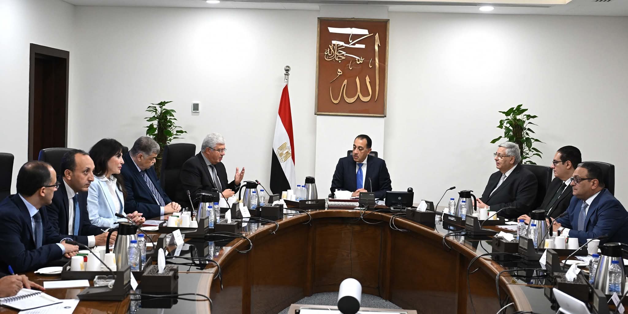 مدبولى يستعرض نتائج التعاون بين جامعة أكسفورد ومستشفى 500500 لتطوير العلاج الجينى للسرطان