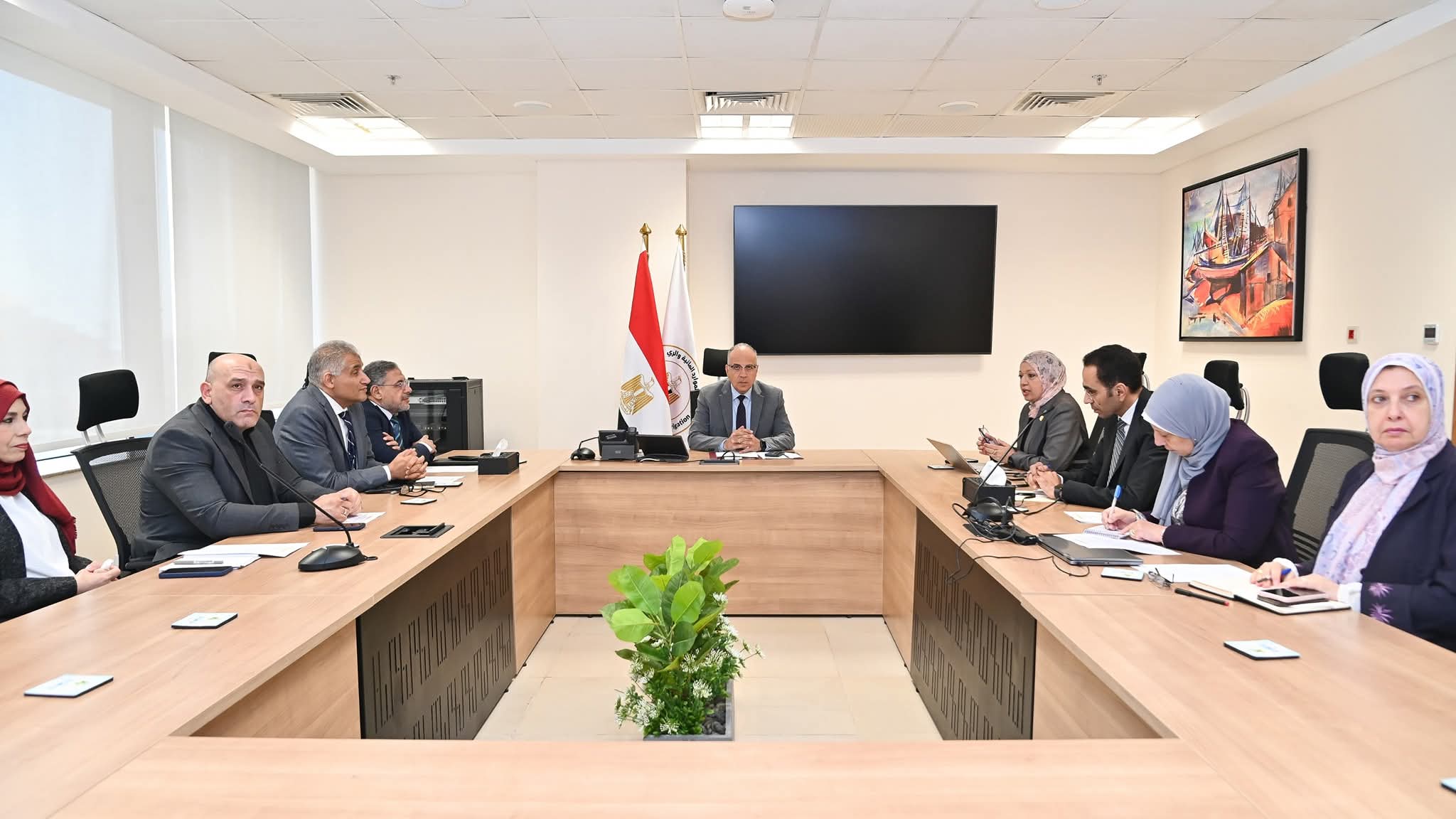 وزير الرى يبحث مع أمين صندوق تطوير التعليم مشروع إنشاء "جامعة الغذاء"