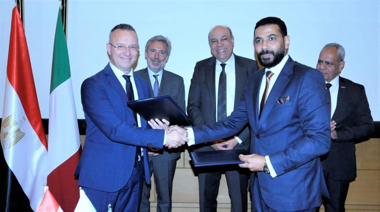 بروتوكول تعاون استراتيجي مع إيطاليا..لرفع كفاءة التدريب الفنى فى صيانة الطائرات