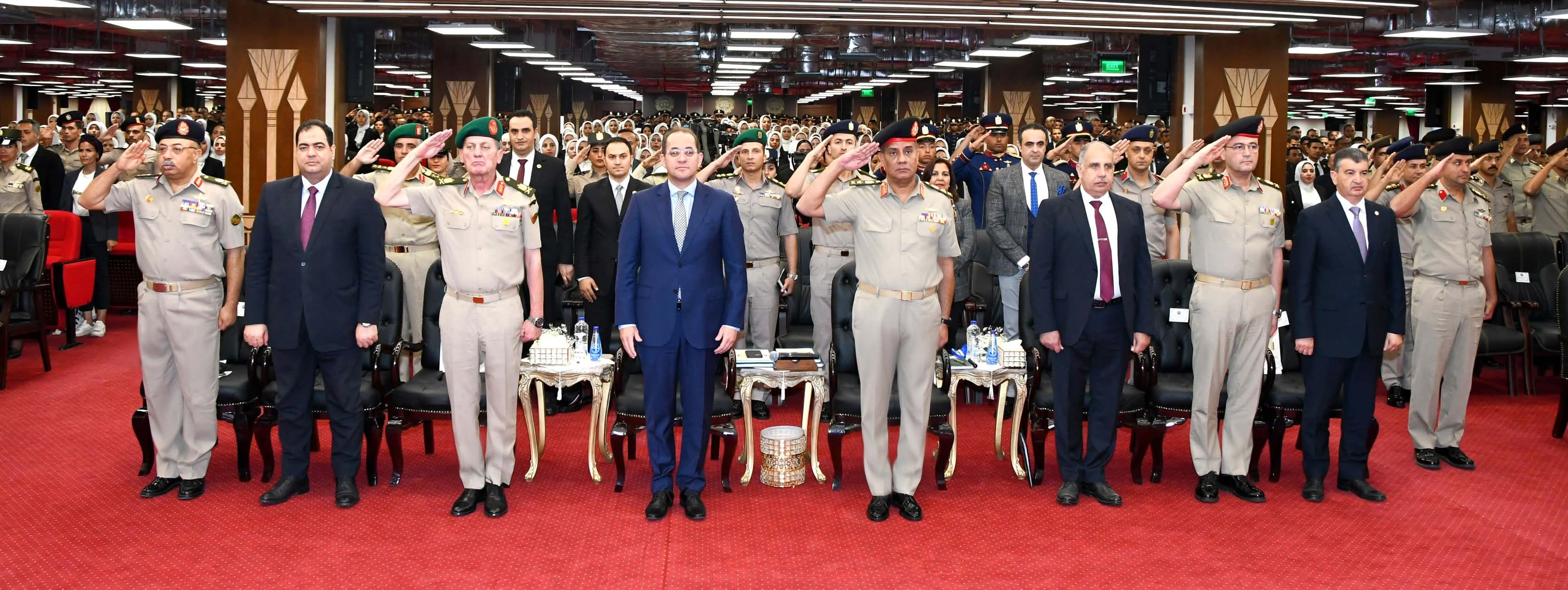 الأكاديمية العسكرية المصرية تحتفل بتخرج دورات تدريبية جديدة من العاملين بالنقل والمالية