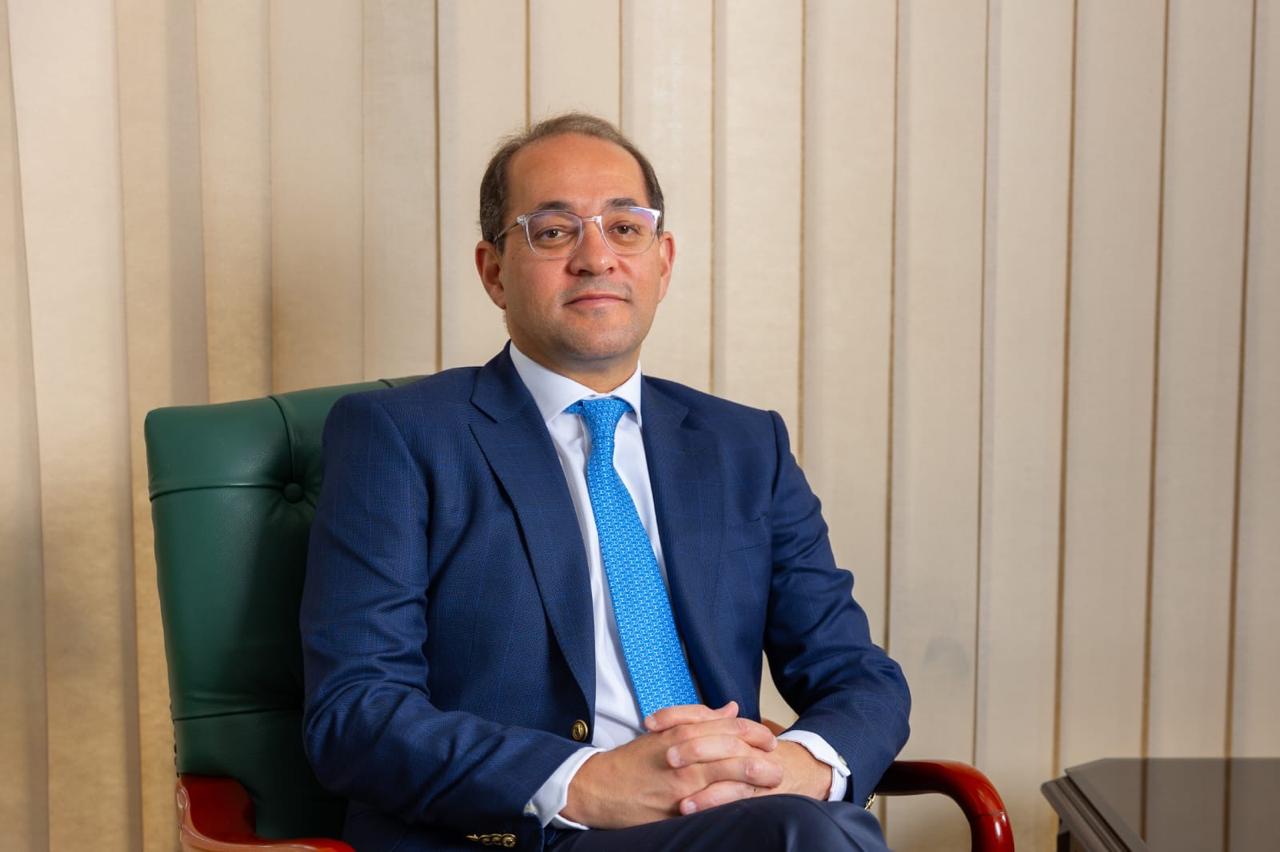 وزير المالية يوجه بتسهيل الإجراءات الجمركية لضيوف الرحمن