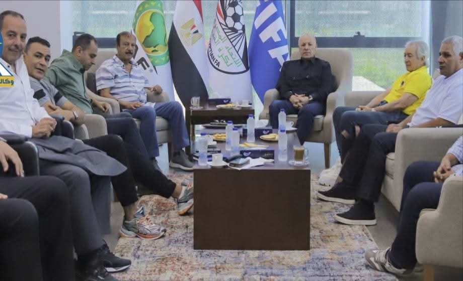 أبو ريدة يبحث مع طولان برنامج المنتخب الوطنى لكأس العرب
