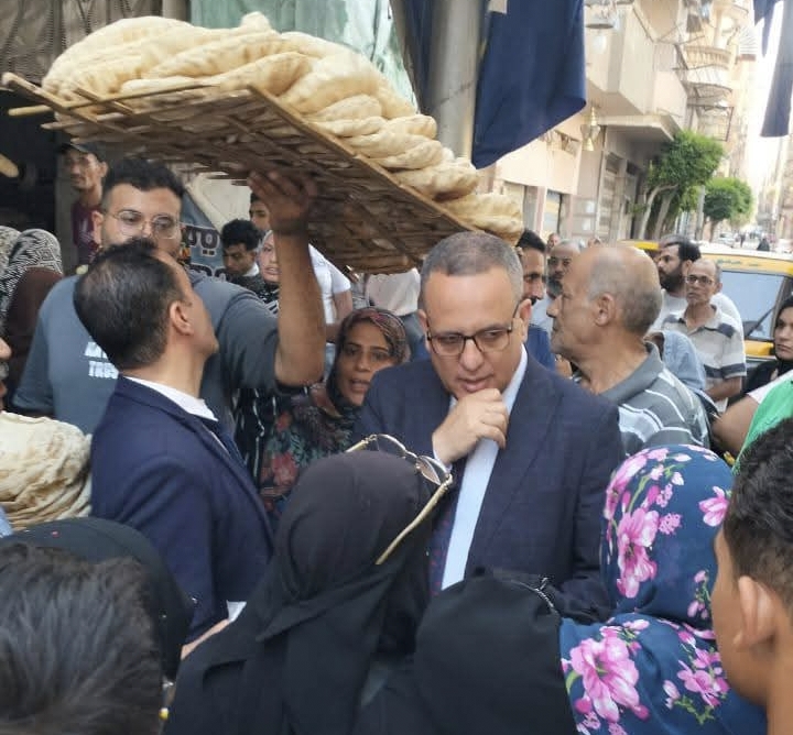 تموين الدقهلية فى العيد..ضبط 156 شيكارة دقيق بلدي وتحرير 311 مخالفة