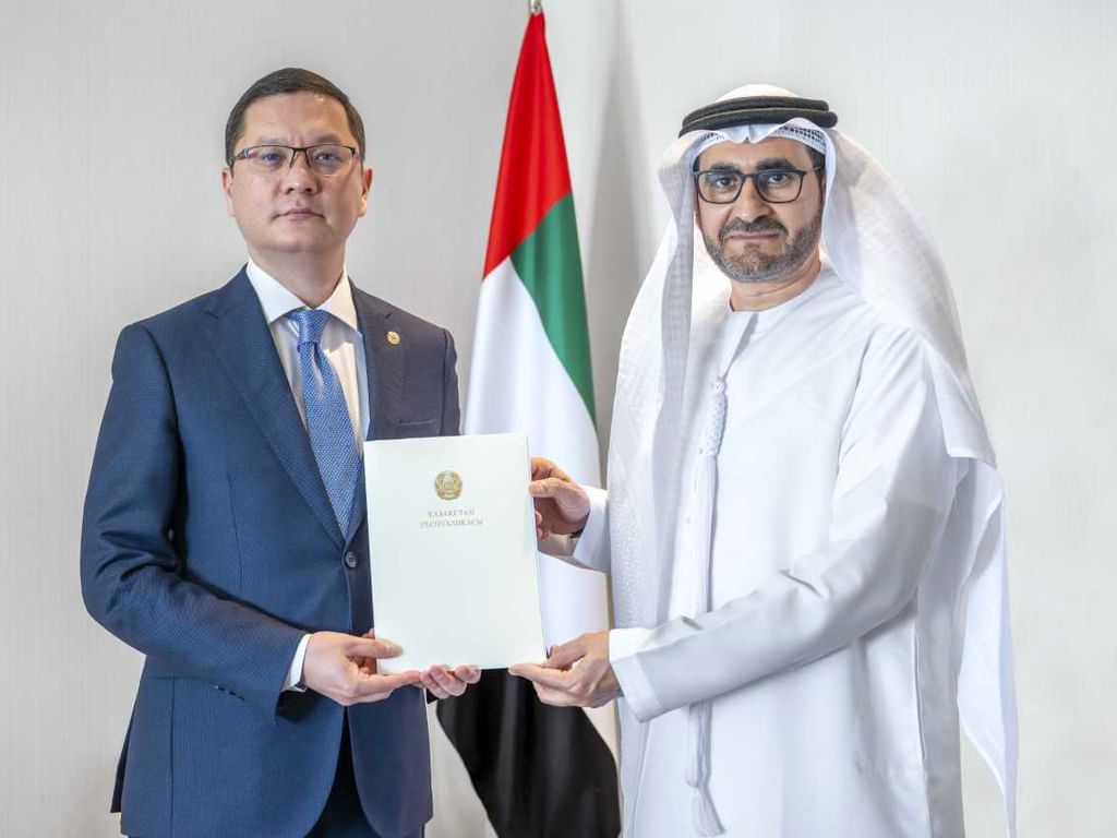 الخارجية الإماراتية تستقبل أوراق اعتماد سفير كازاخستان الجديد