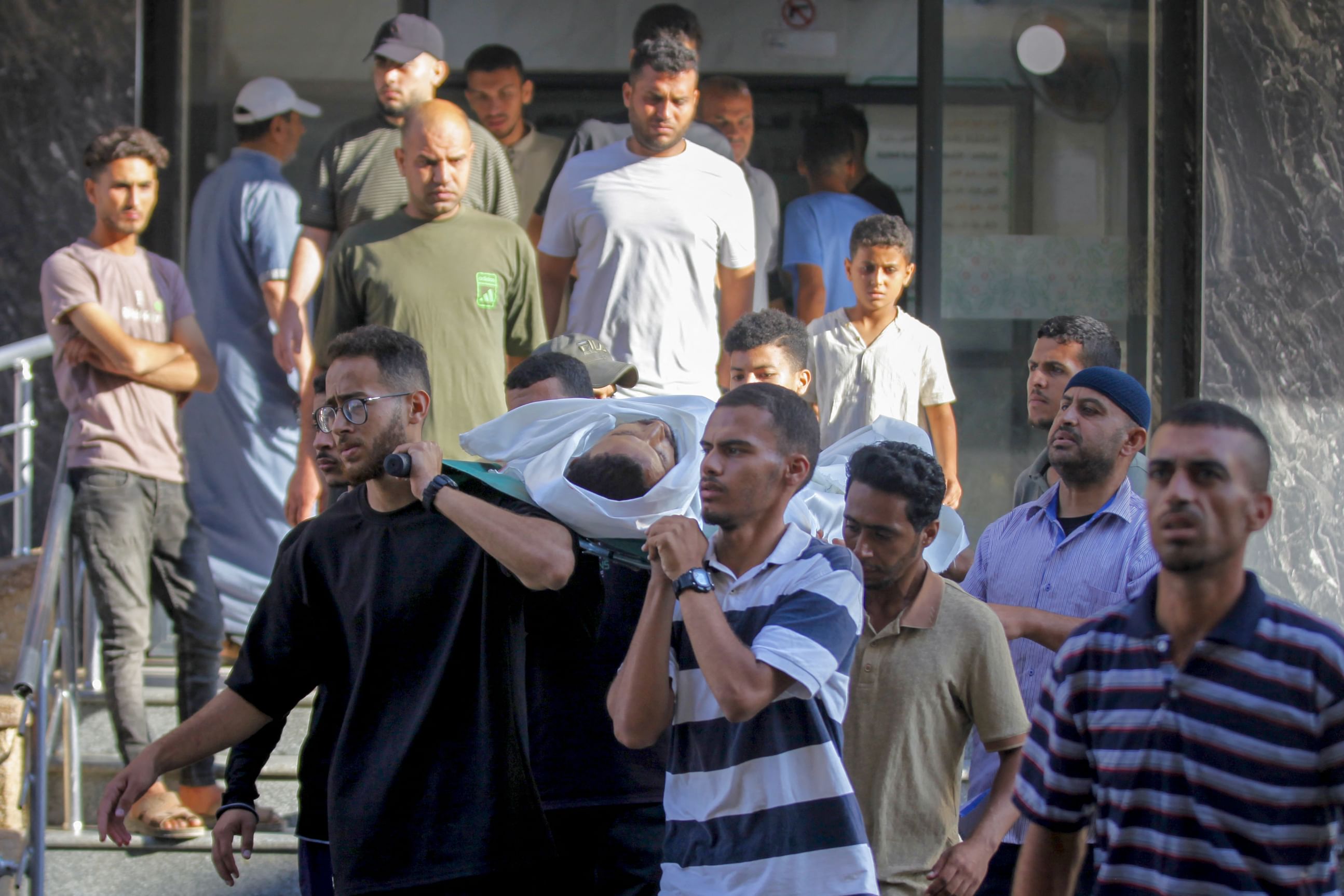 70 شهيداً وعشرات الجرحى في غارات إسرائيلية جديدة على غزة