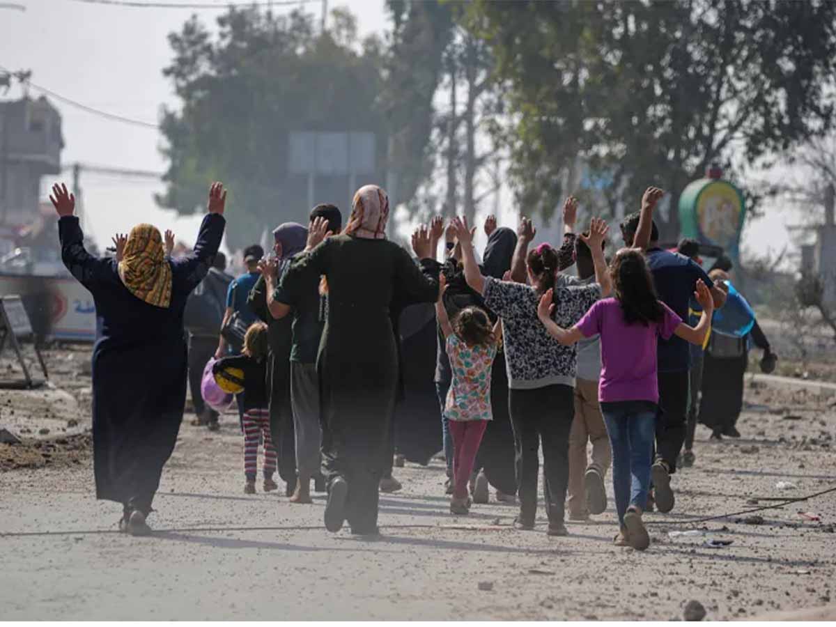 الاحتلال يجبر الفلسطينيين على النزوح قسرا .. من عدة مناطق في شمال قطاع غزة