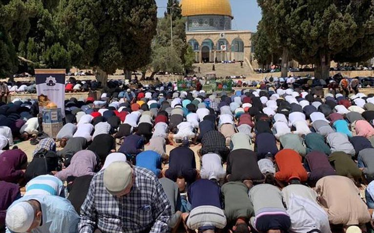 نحو 45 ألف فلسطيني .. أدوا صلاة الجمعة في المسجد الأقصى