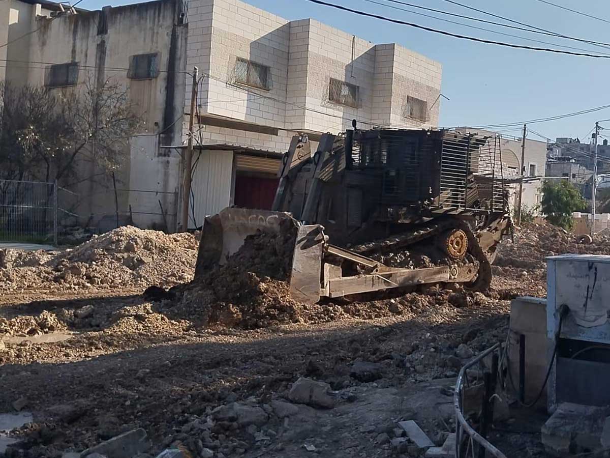 قوات الاحتلال الإسرائيلي تهدم 20 مبنى .. منذ بدء عدوانها على مخيمي طولكرم ونور شمس