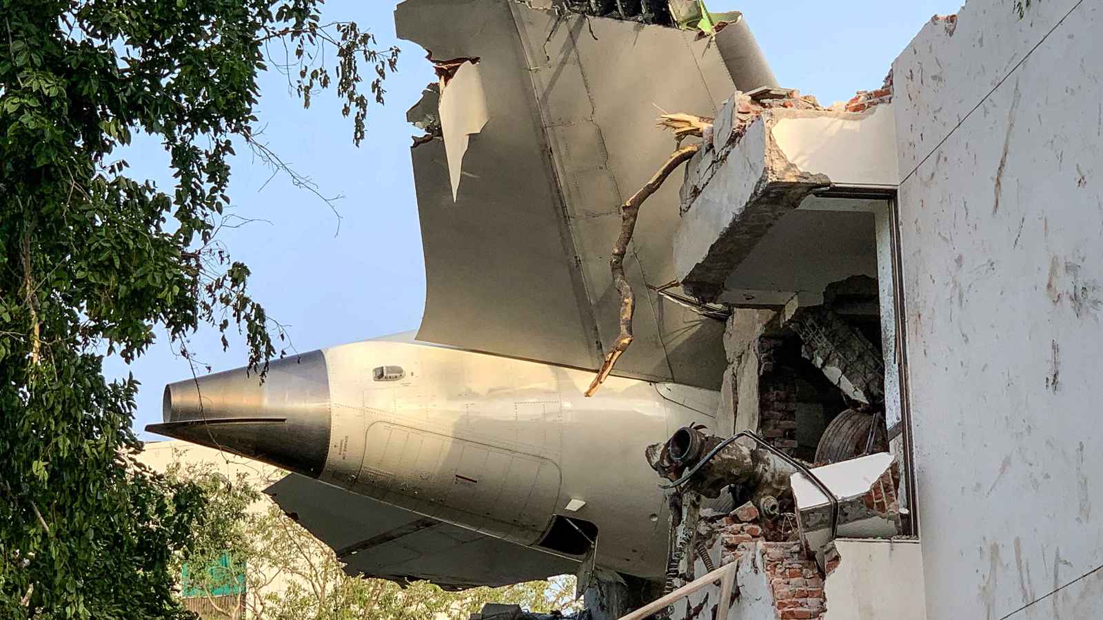ارتفاع حصيلة ضحايا تحطم الطائرة الهندية .. إلى 279 قتيلا