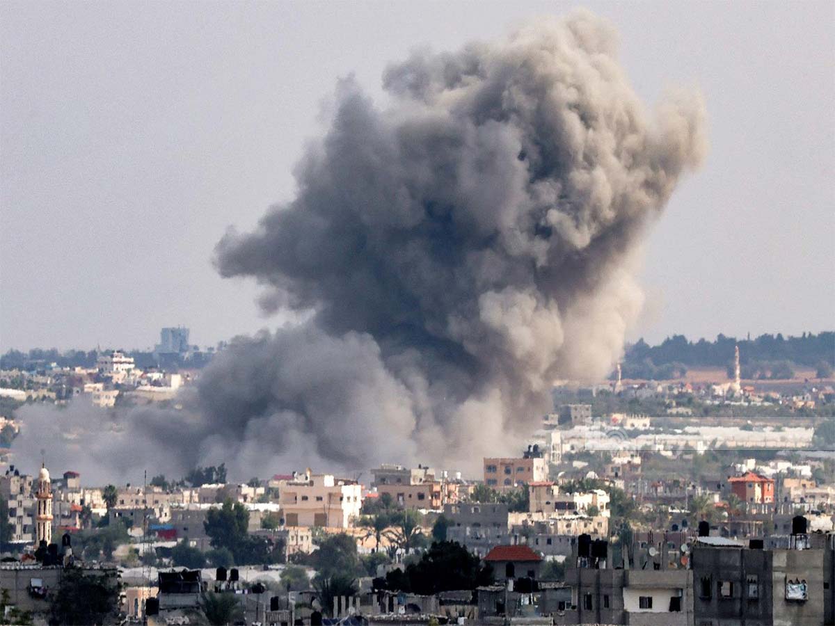 استشهاد 11 فلسطينيا .. في قصف للاحتلال على عدة مناطق بقطاع غزة