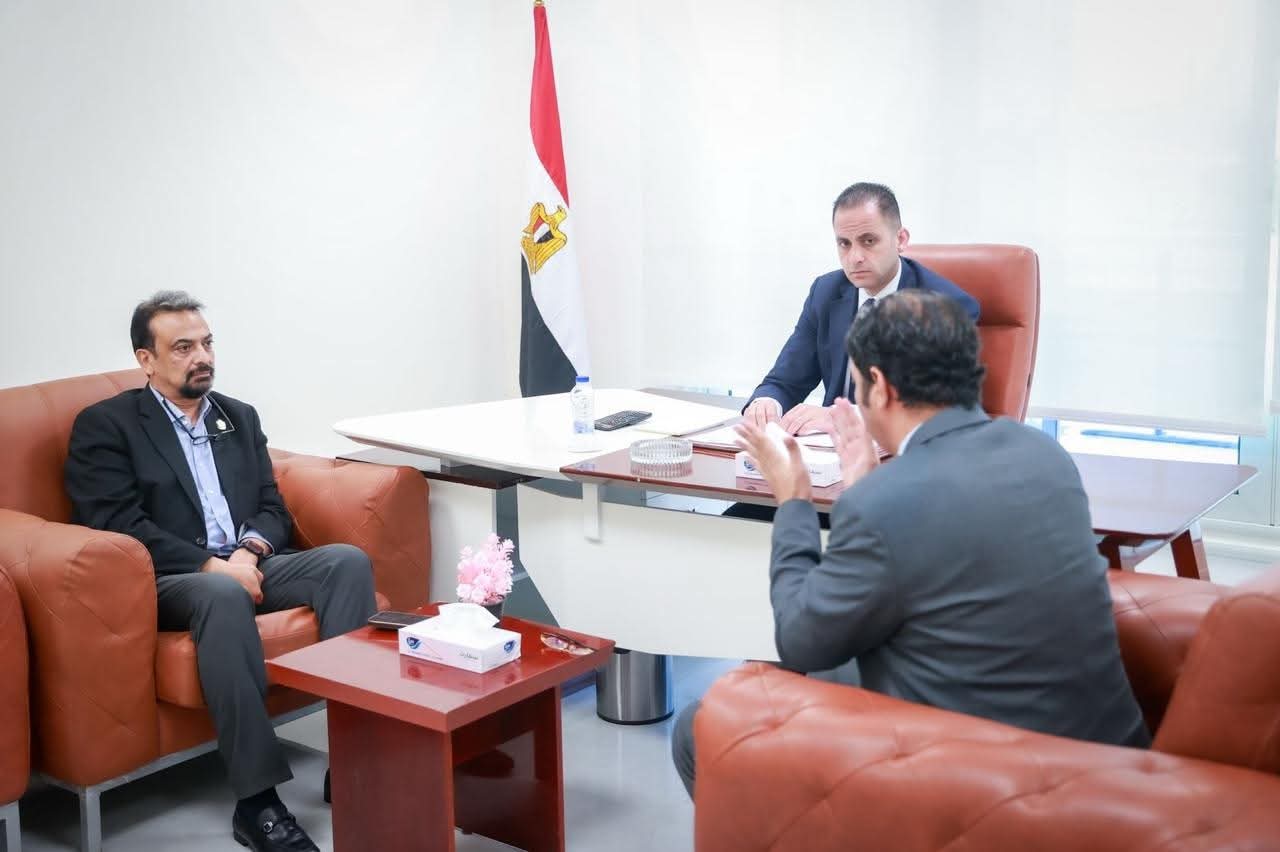الصحة تبحث جاهزية مستشفى العلمين لتقديم خدمات السياحة العلاجية
