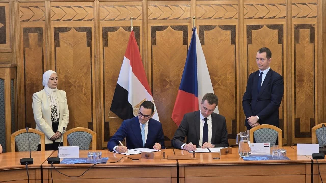 الخطيب ووزير الصناعة التشيكي يترأسان اجتماعات الدورة الثانية للجنة الاقتصادية المصرية التشيكية المشتركة