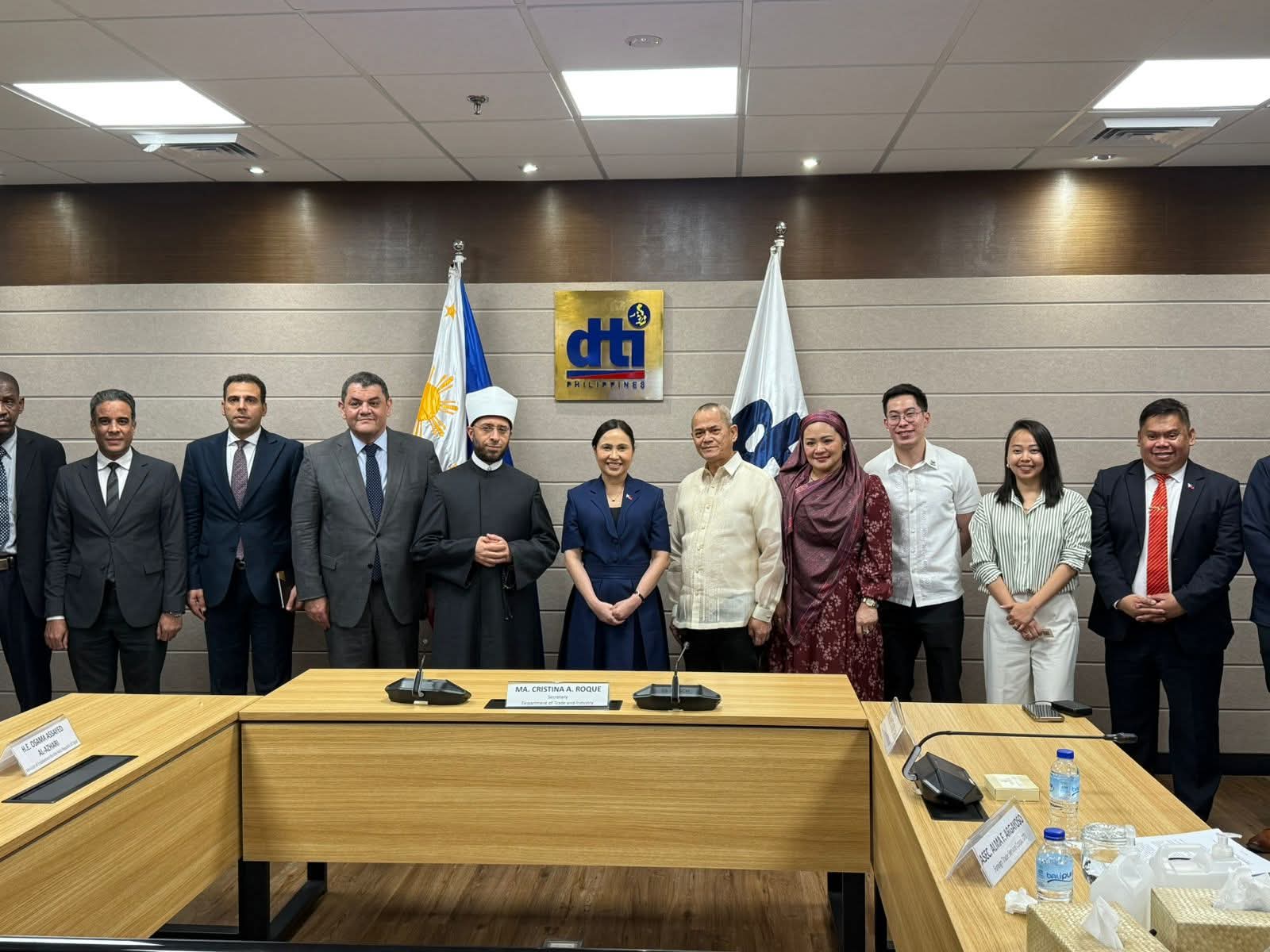 الأزهرى يبحث مع وزيرة التجارة والصناعة بالفلبين سُبُل التعاون المشترك