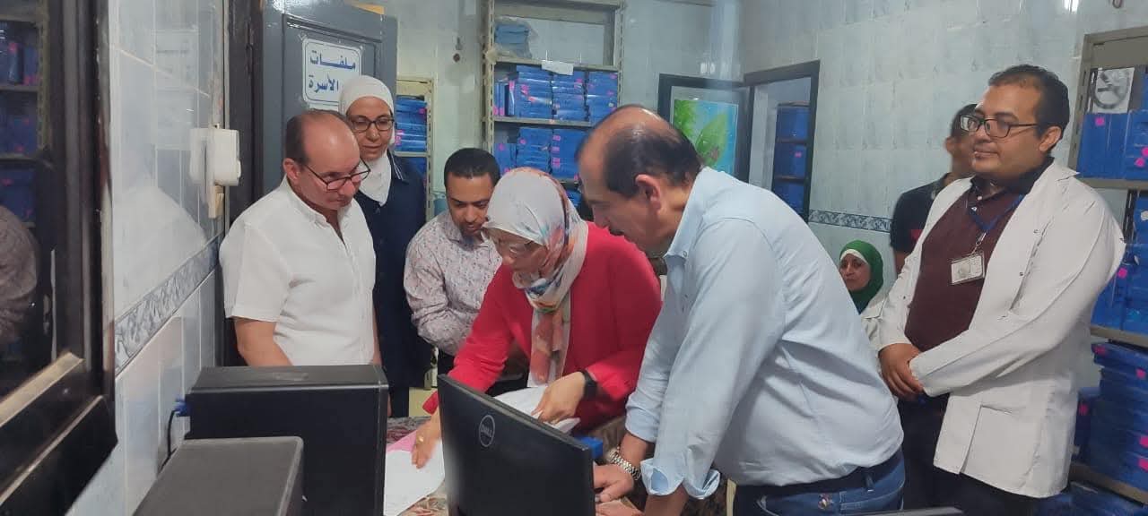 نائب وزير الصحة يتفقد مستشفى حلوان العام ومركز أطلس
