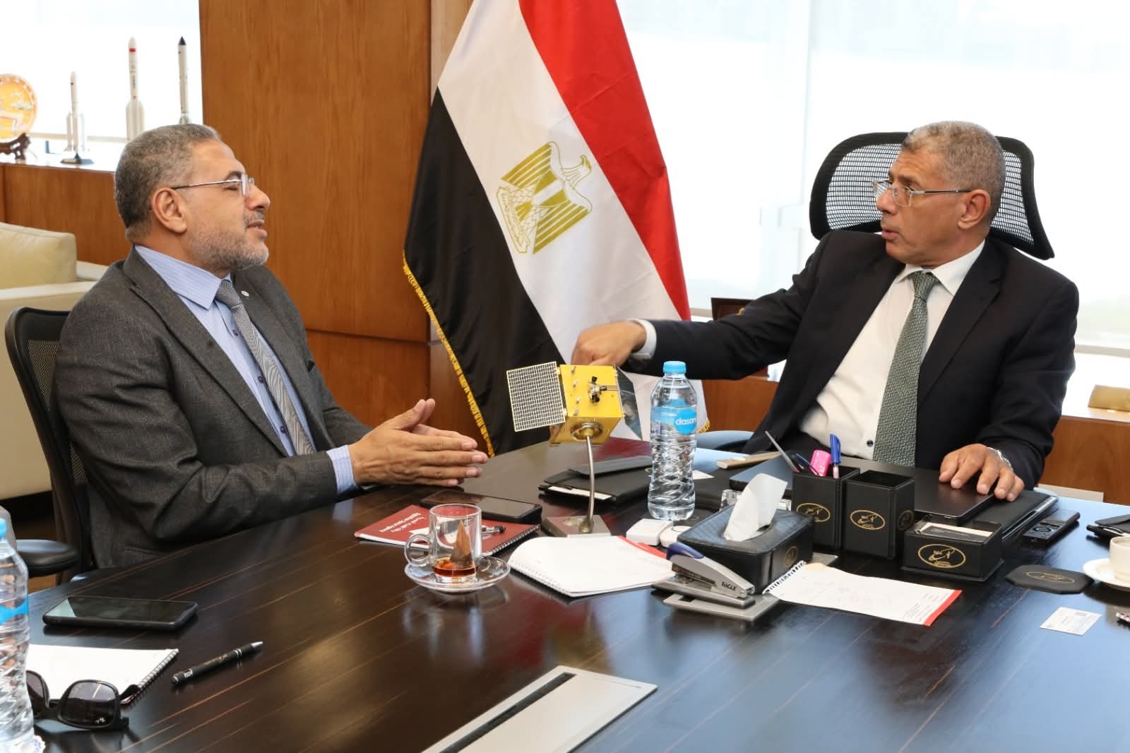 الرئيس التنفيذى لوكالة الفضاء المصرية يستقبل رئيس المركز القومي لبحوث المياه