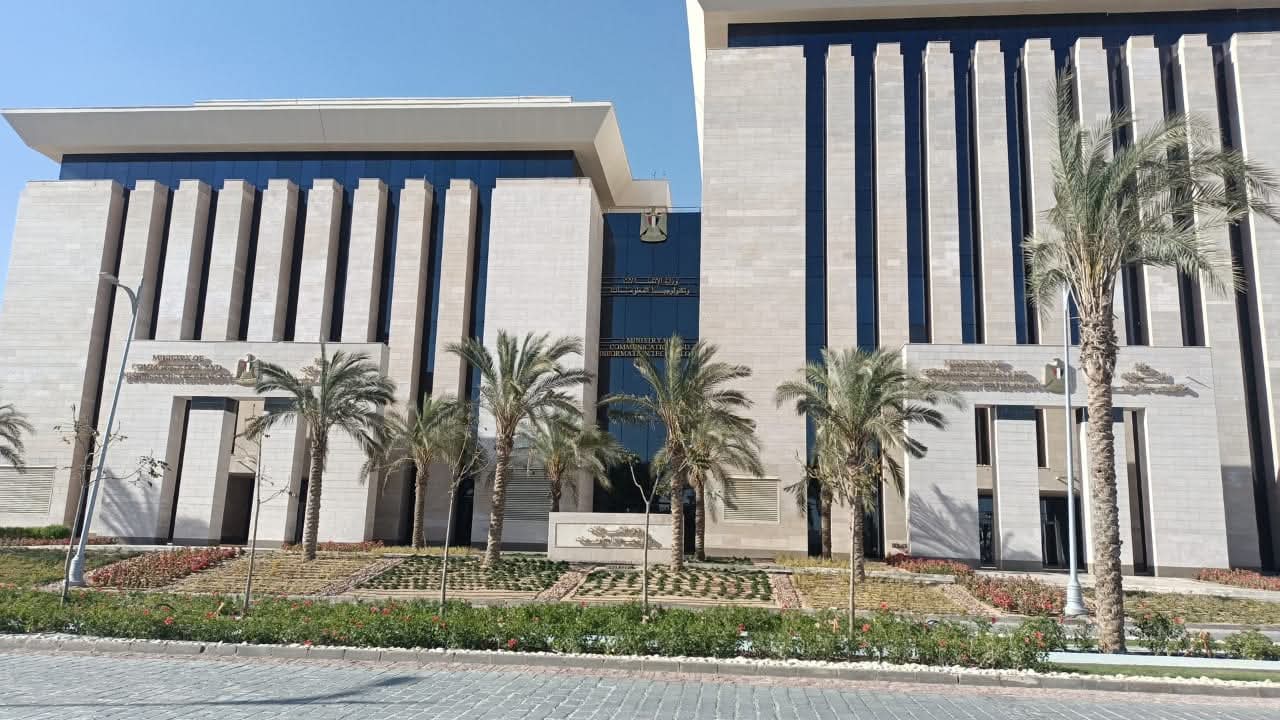 الاتصالات: تصريحات الوزير  بزيادة كفاءة الإنترنت بعد حريق سنترال رمسيس تم اجتزائها من سياقها