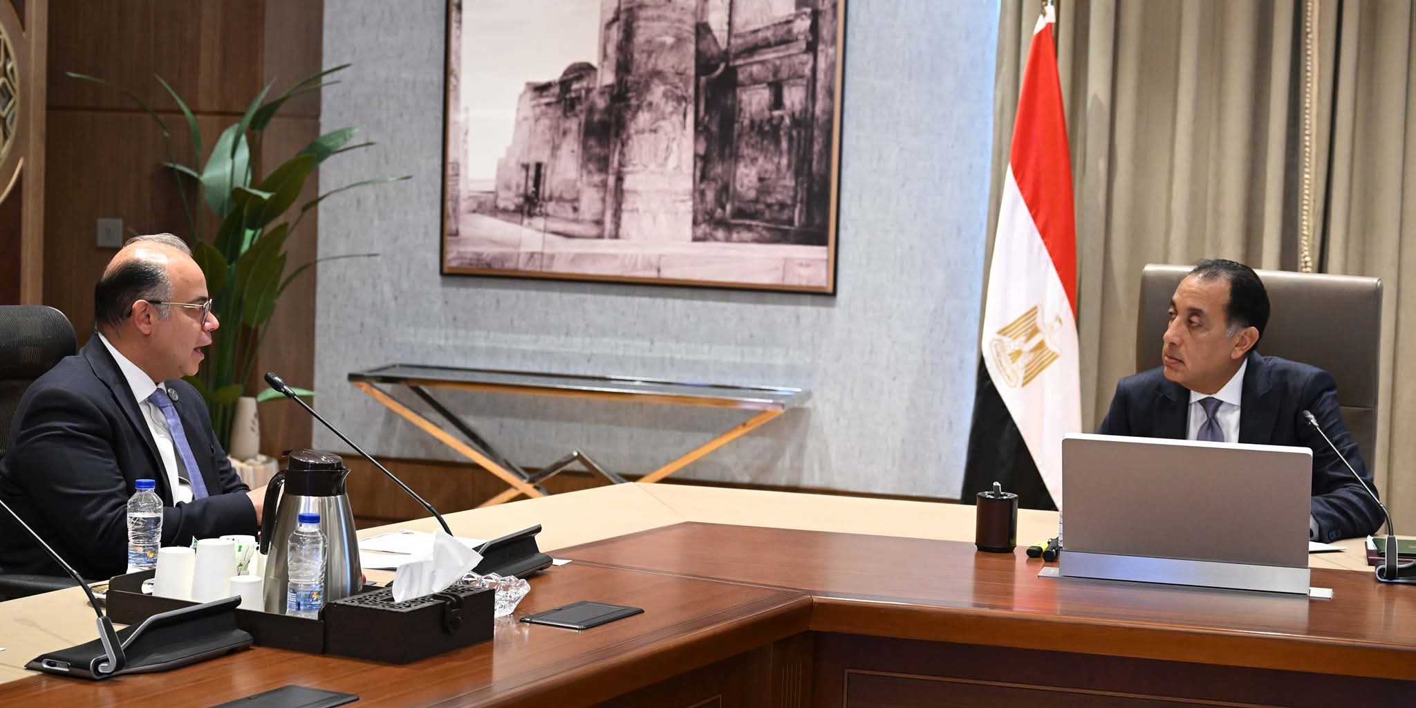 مدبولى يلتقى رئيس الرقابة المالية لاستعراض عدد من ملفات عمل الهيئة