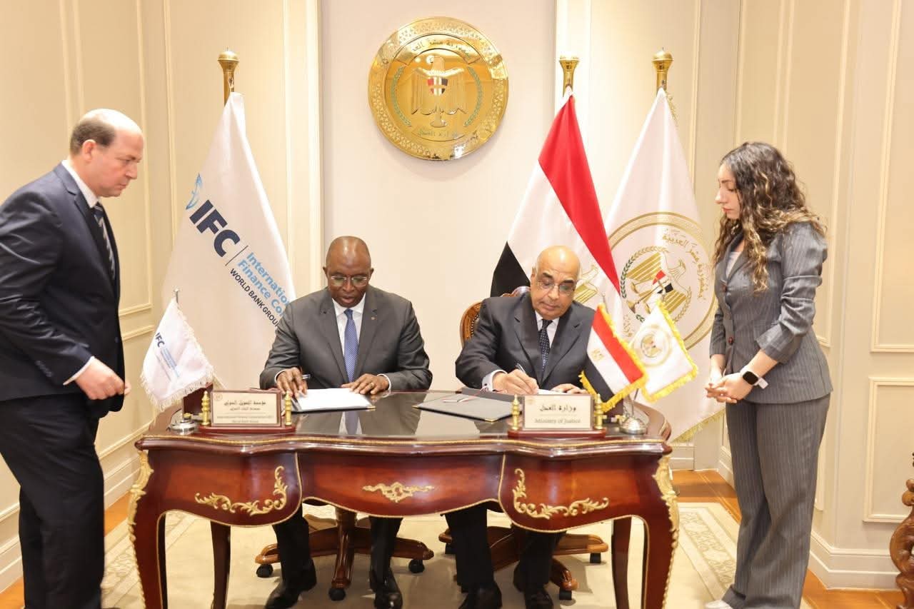 مذكرة تفاهم لإطلاق منظومة الإنذار المبكر للشركات الصغيرة والمتوسطة