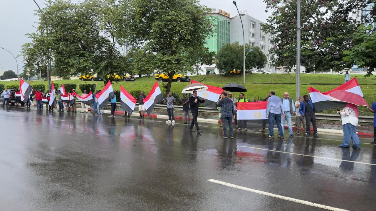 استقبال شعبى كبير للرئيس بالعاصمة مالابو - الخبر لايف