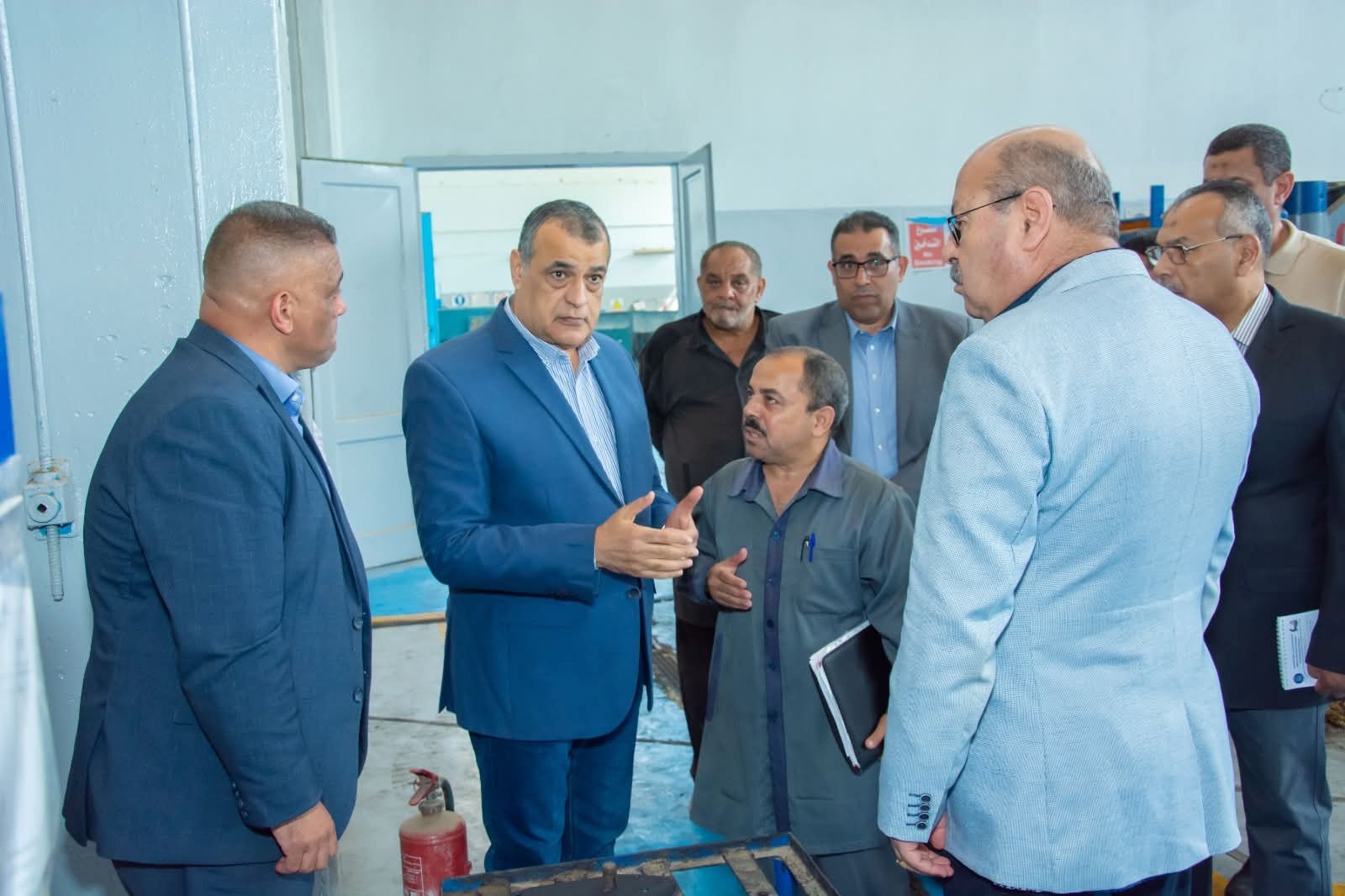 وزير الإنتاج الحربي يتفقد خطوط الإنتاج بشركة هليوبوليس للصناعات الكيماوية "مصنع 81 الحربى "