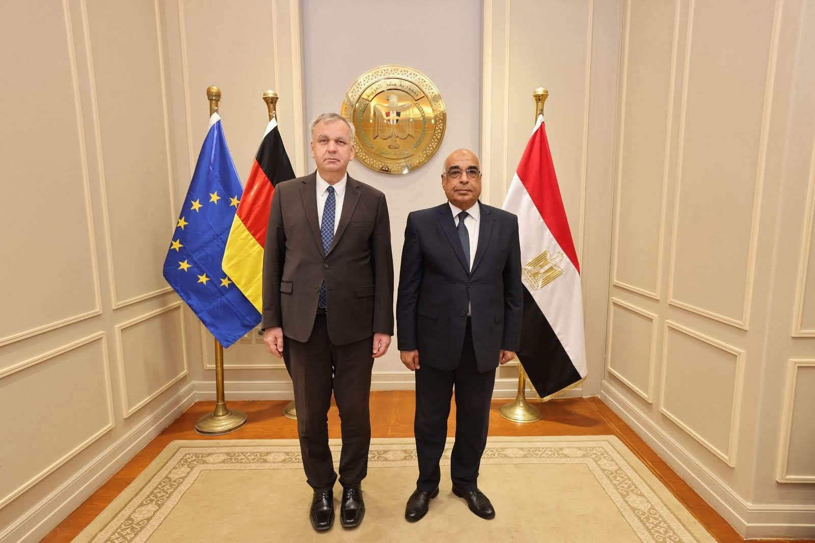 وزير العدل يبحث مع السفير الألماني تعزيز العلاقات القانونية والقضائية