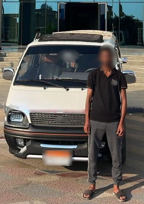 سائق الميكروباص تعدى على الراكب بحديدة