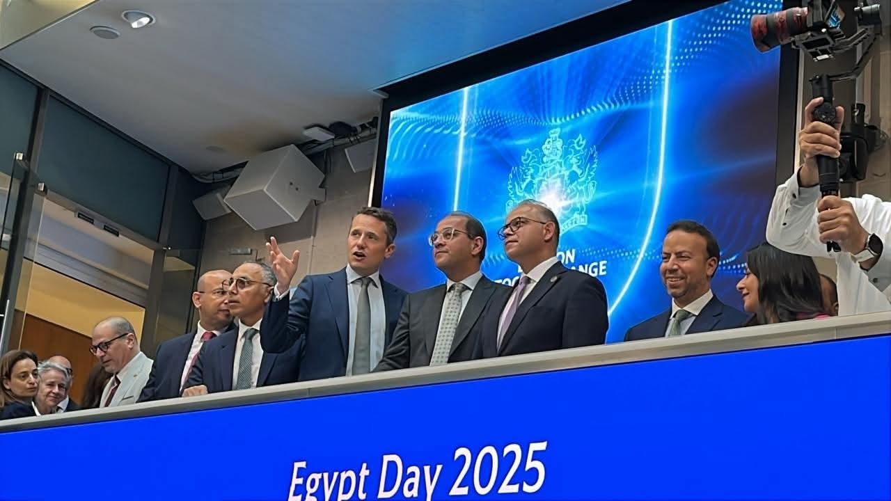 رئيس هيئة الرقابة المالية يشارك في افتتاح جلسة تداول بورصة لندن