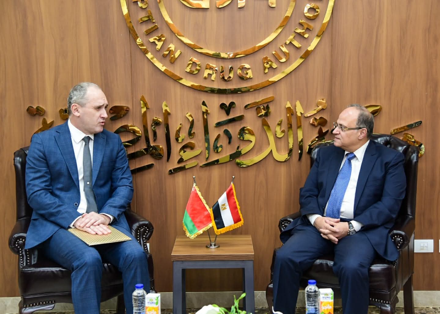 رئيس هيئة الدواء يبحث مع سفير بيلاروسيا فرص التعاون 